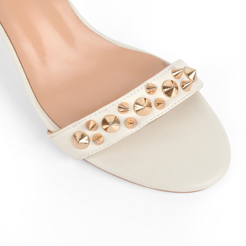 Rivet Round Toe Ankle Strap Sandals